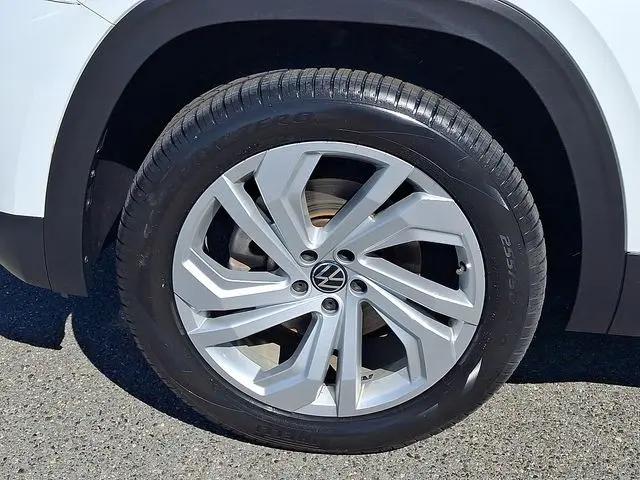 2023 Volkswagen Atlas 2.0T SE w/Technology