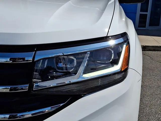 2023 Volkswagen Atlas 2.0T SE w/Technology