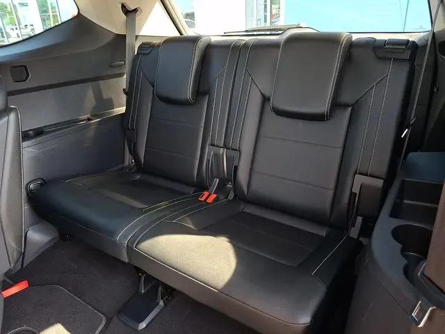 2023 Volkswagen Atlas 2.0T SE w/Technology