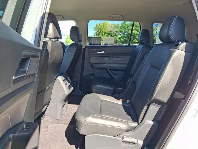 2023 Volkswagen Atlas 2.0T SE w/Technology