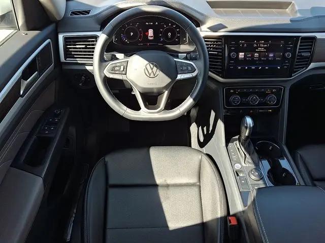 2023 Volkswagen Atlas 2.0T SE w/Technology