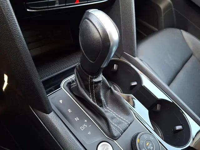 2023 Volkswagen Atlas 2.0T SE w/Technology