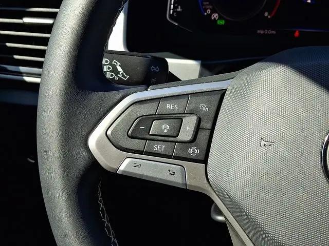 2023 Volkswagen Atlas 2.0T SE w/Technology