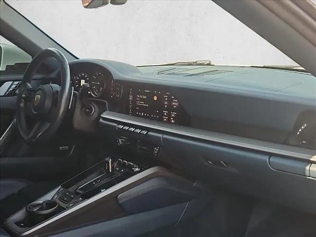 2020 Porsche 911 Carrera 4S Cabriolet