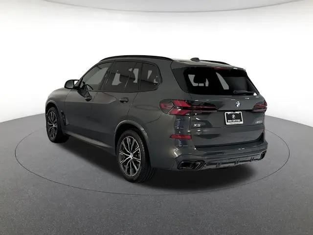 2026 BMW X5 M60i