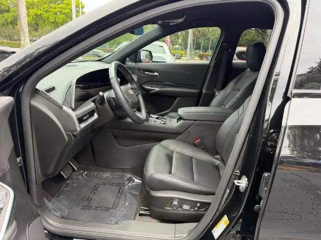 2025 Cadillac XT4 FWD Sport