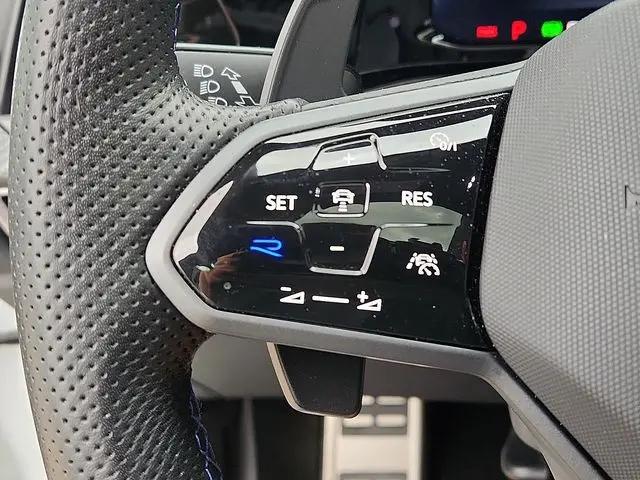 2024 Volkswagen Golf R 2.0T