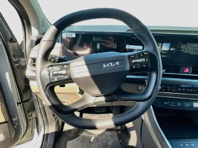 2027 Kia Carnival LXS