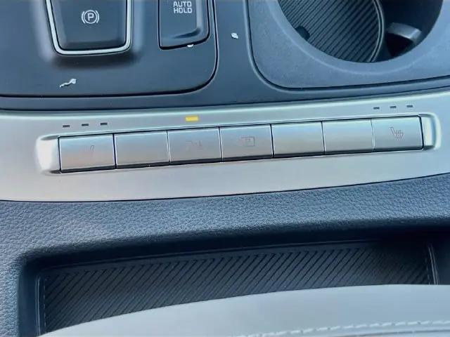 2027 Kia Carnival LXS