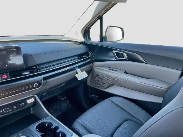 2027 Kia Carnival LXS