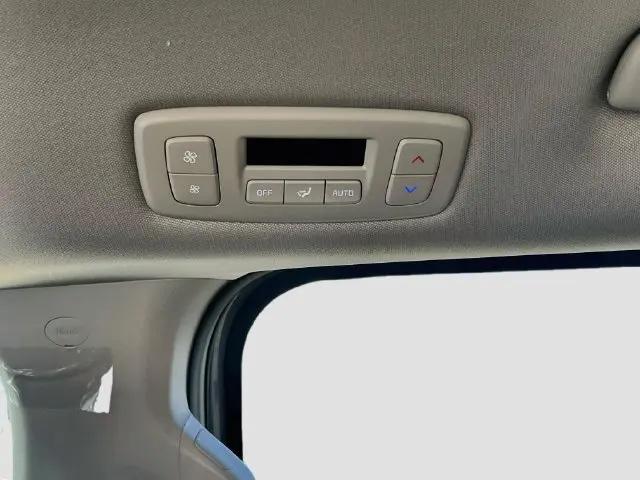 2027 Kia Carnival LXS