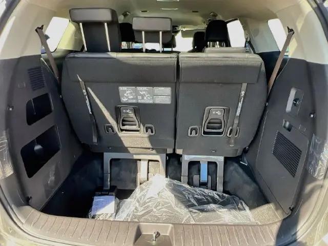 2027 Kia Carnival LXS