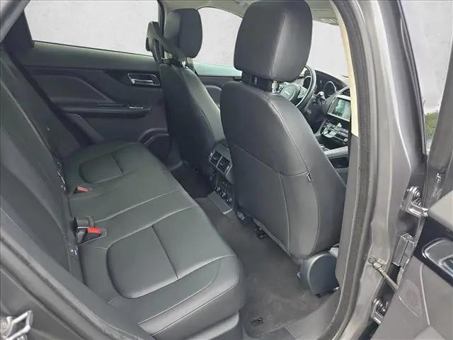 2019 Jaguar F-PACE 25t Premium