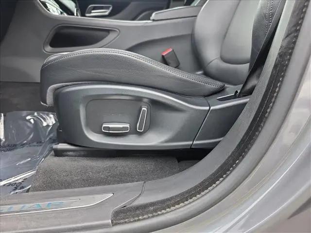 2019 Jaguar F-PACE 25t Premium