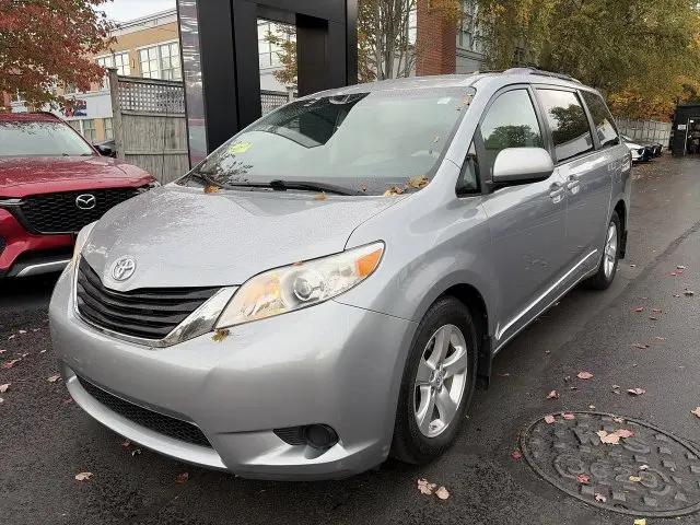 2013 Toyota Sienna LE V6 8 Passenger for sale in Wellesley, MA