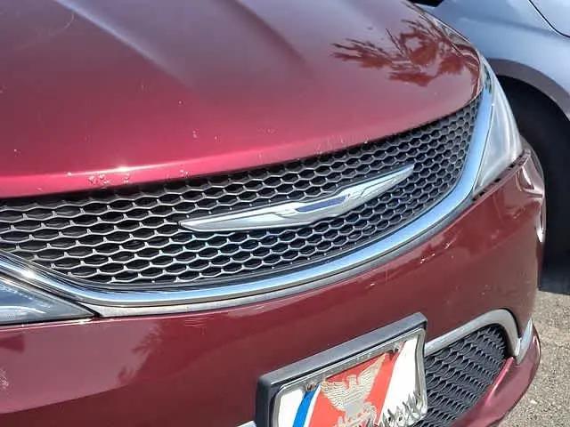 2017 Chrysler Pacifica Touring-L