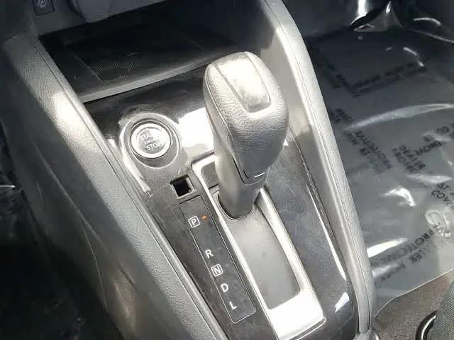 2024 Nissan Versa 1.6 SV