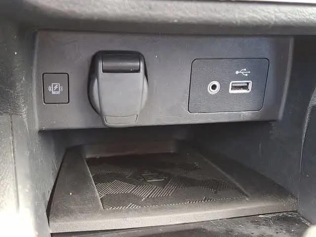 2024 Nissan Versa 1.6 SV