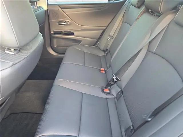 2023 Lexus ES 250 ES 250