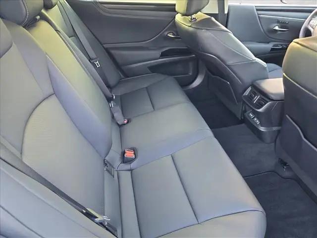 2023 Lexus ES 250 ES 250