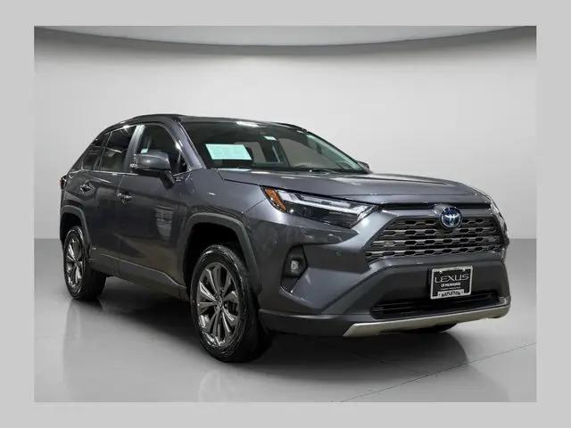 2022 Toyota RAV4 Hybrid Limited for sale in Brookfield, WI
