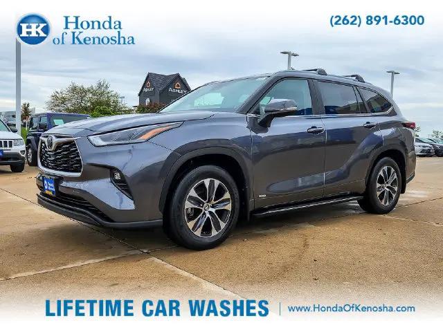 2025 Toyota Highlander Hybrid XLE for sale in Bristol, WI