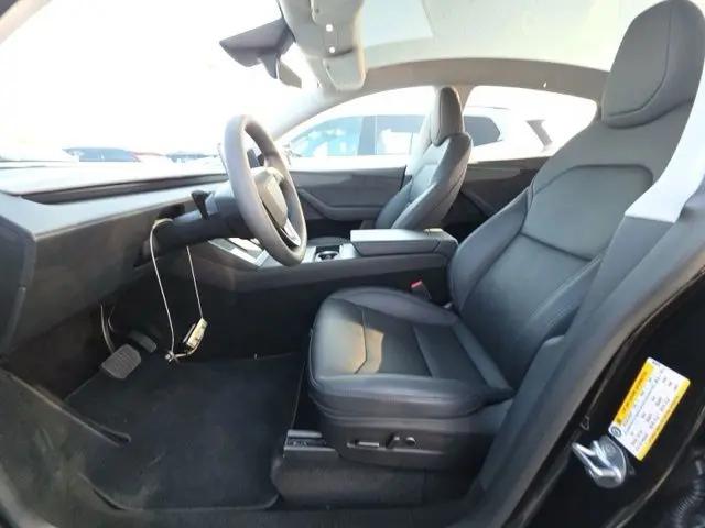 2026 Tesla Model Y Premium Rear-Wheel Drive