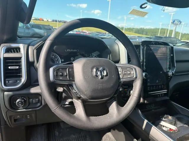 2025 Ram 1500 Big Horn Crew Cab 4x4 57 Box
