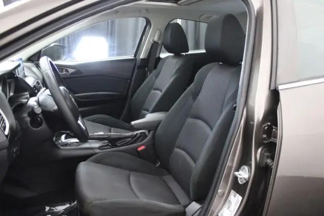 2015 Mazda Mazda3 i Touring