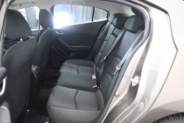 2015 Mazda Mazda3 i Touring
