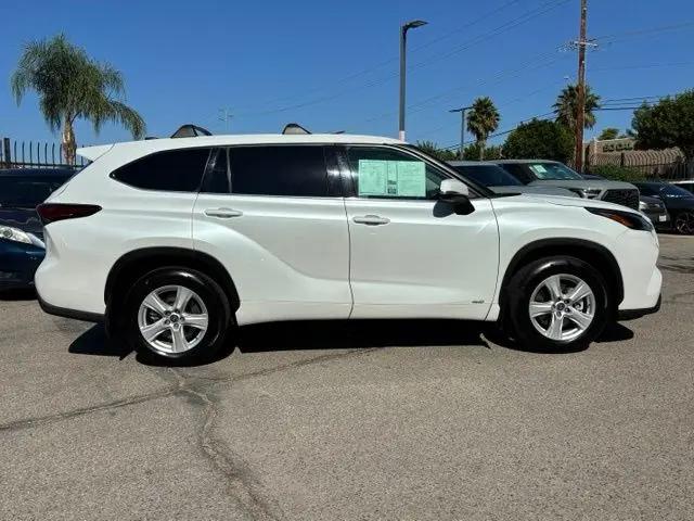 2022 Toyota Highlander Hybrid LE