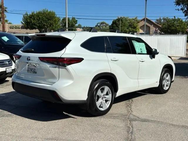 2022 Toyota Highlander Hybrid LE
