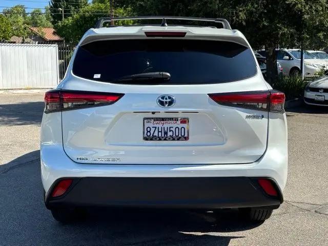 2022 Toyota Highlander Hybrid LE