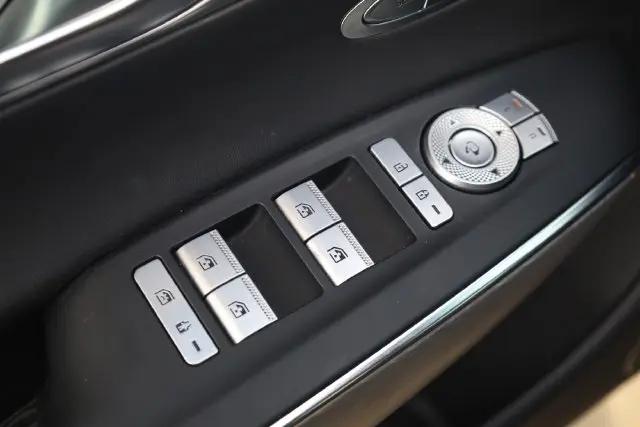 2023 Genesis GV70 2.5T AWD