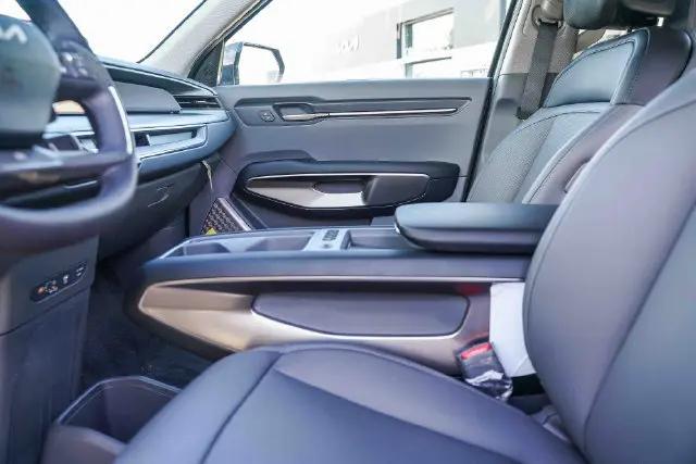 2026 Kia EV9 Light Long Range