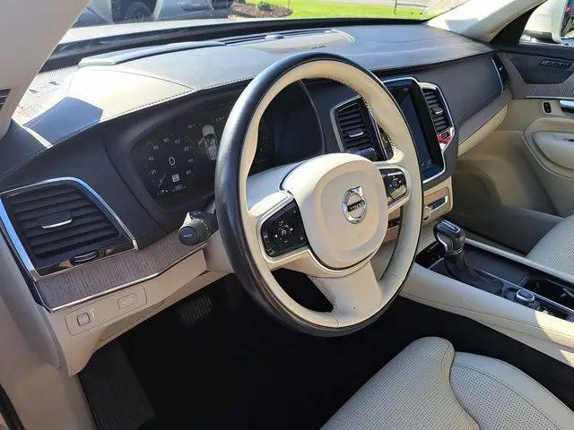 2021 Volvo XC90 T6 Inscription 7 Passenger
