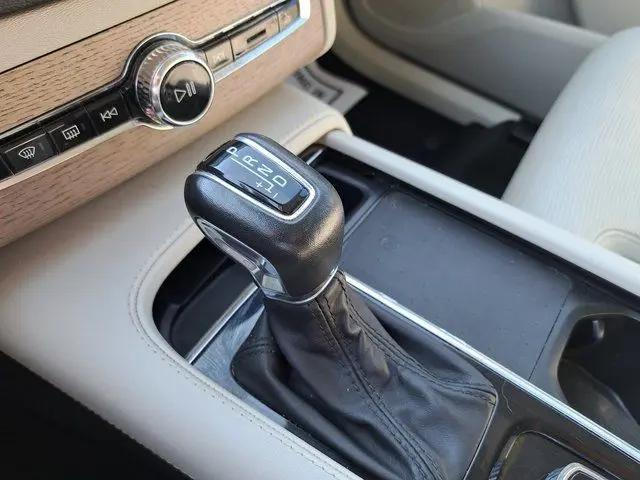 2021 Volvo XC90 T6 Inscription 7 Passenger