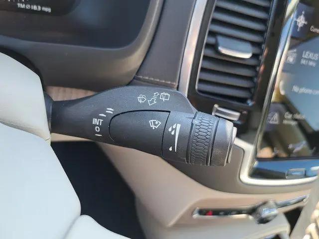2021 Volvo XC90 T6 Inscription 7 Passenger