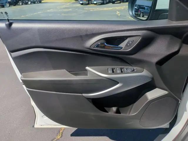 2024 Chevrolet Trax FWD SP