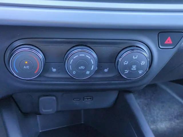 2024 Chevrolet Trax FWD SP