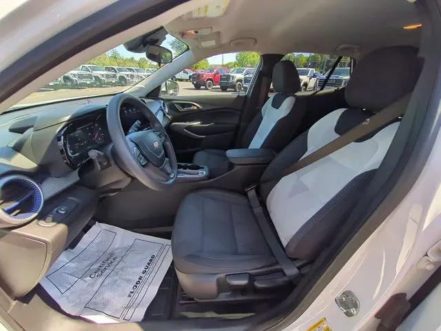 2024 Chevrolet Trax FWD SP