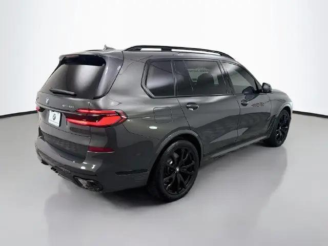 2025 BMW X7 xDrive40i