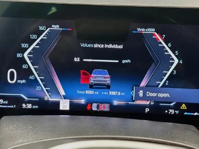 2025 BMW X7 xDrive40i
