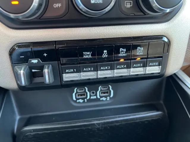2020 Jeep Ram 2500 Laramie Crew Cab 4x4 64 Box