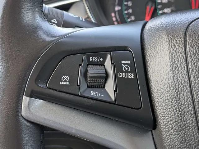 2021 Chevrolet Trax FWD LT
