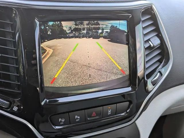 2019 Jeep Cherokee Limited FWD