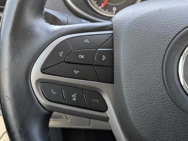 2019 Jeep Cherokee Limited FWD