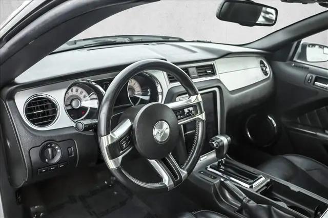 2011 Ford Mustang GT Premium