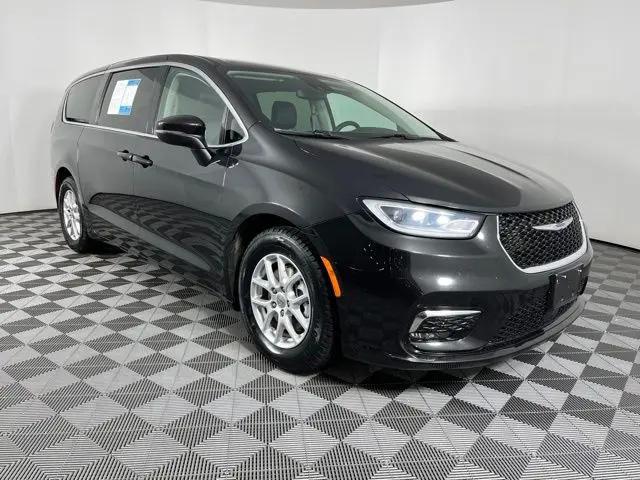 2023 Chrysler Pacifica Touring L for sale in Summerville, SC