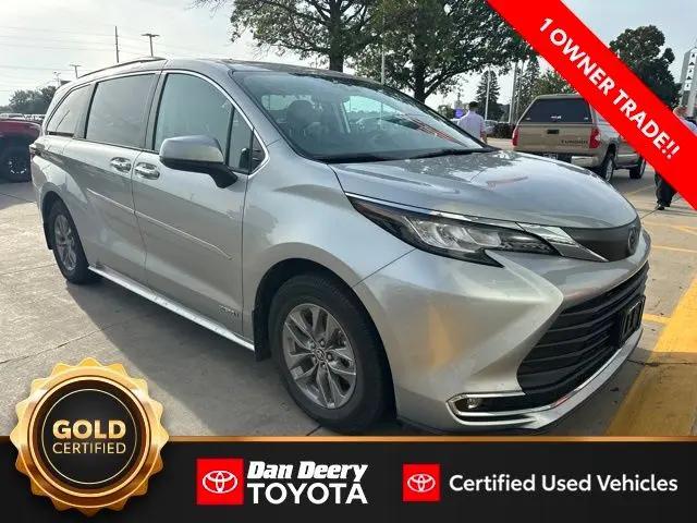 2021 Toyota Sienna XLE for sale in Cedar Falls, IA